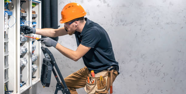 Best Local Electrician Companies  in Fairview, NY